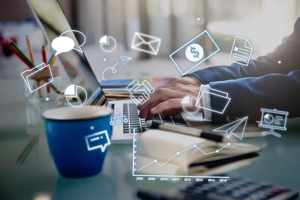 image is keyboard typing digital marketing freelancer in dubai